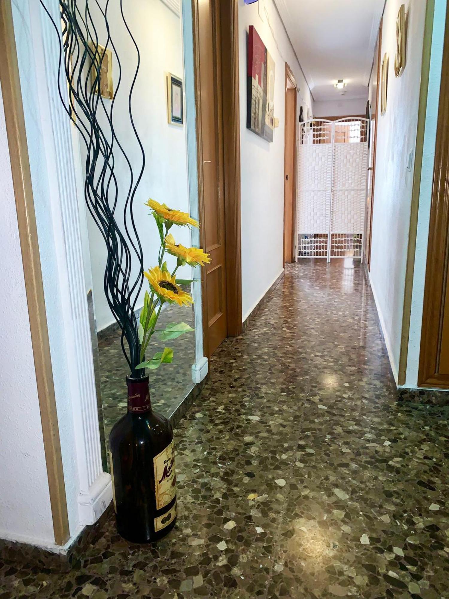 Apartamento Compartido Con Vista Al Puerto Valencia Apartman Kültér fotó